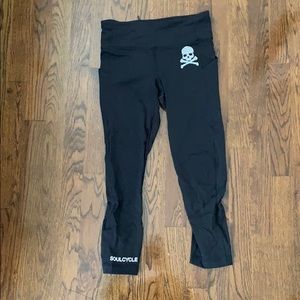 SoulCycle Lululemon crop legging